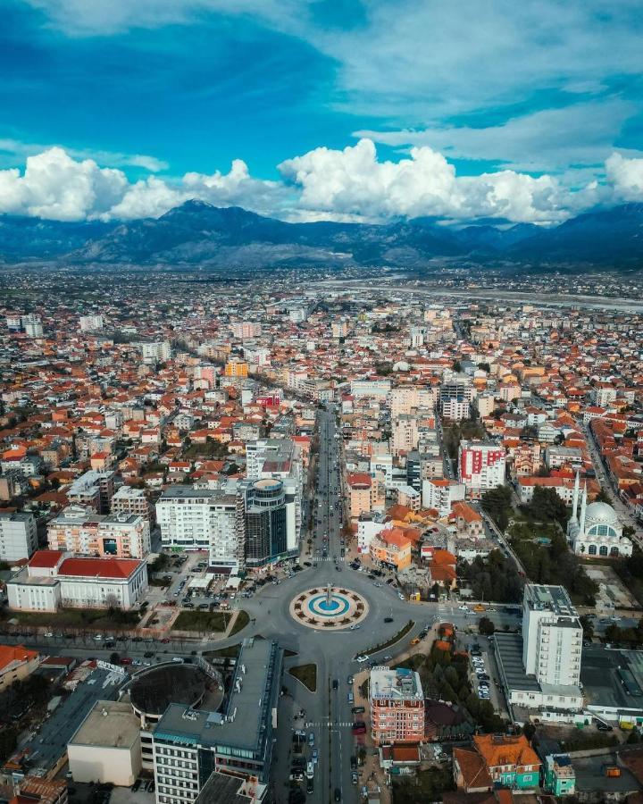 Comfy City Center Apartment Shkodër エクステリア 写真