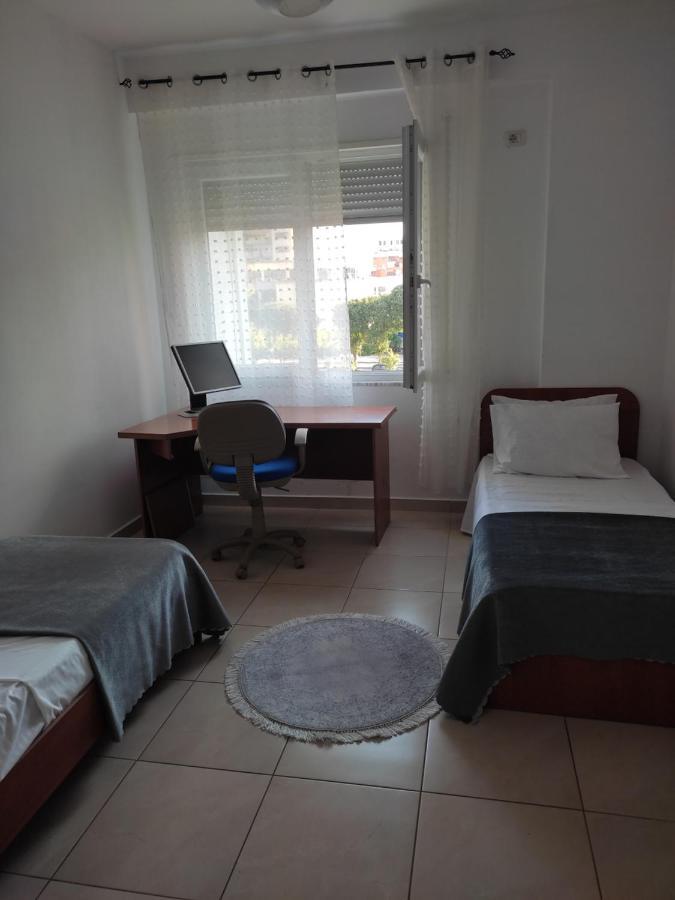 Comfy City Center Apartment Shkodër エクステリア 写真