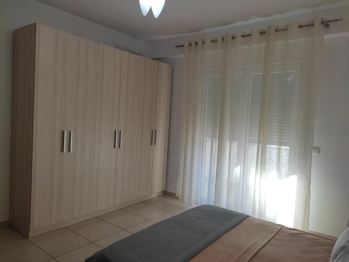 Comfy City Center Apartment Shkodër エクステリア 写真
